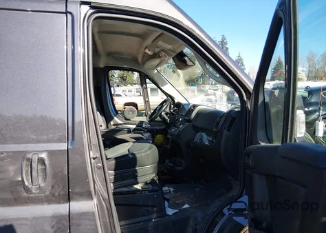 2024 Ram Promaster 1500 Tradesman High Roof 136 Wb W/Pass Seat z USA, uszkodzony, nr VIN 3C6LRVBG4RE128571